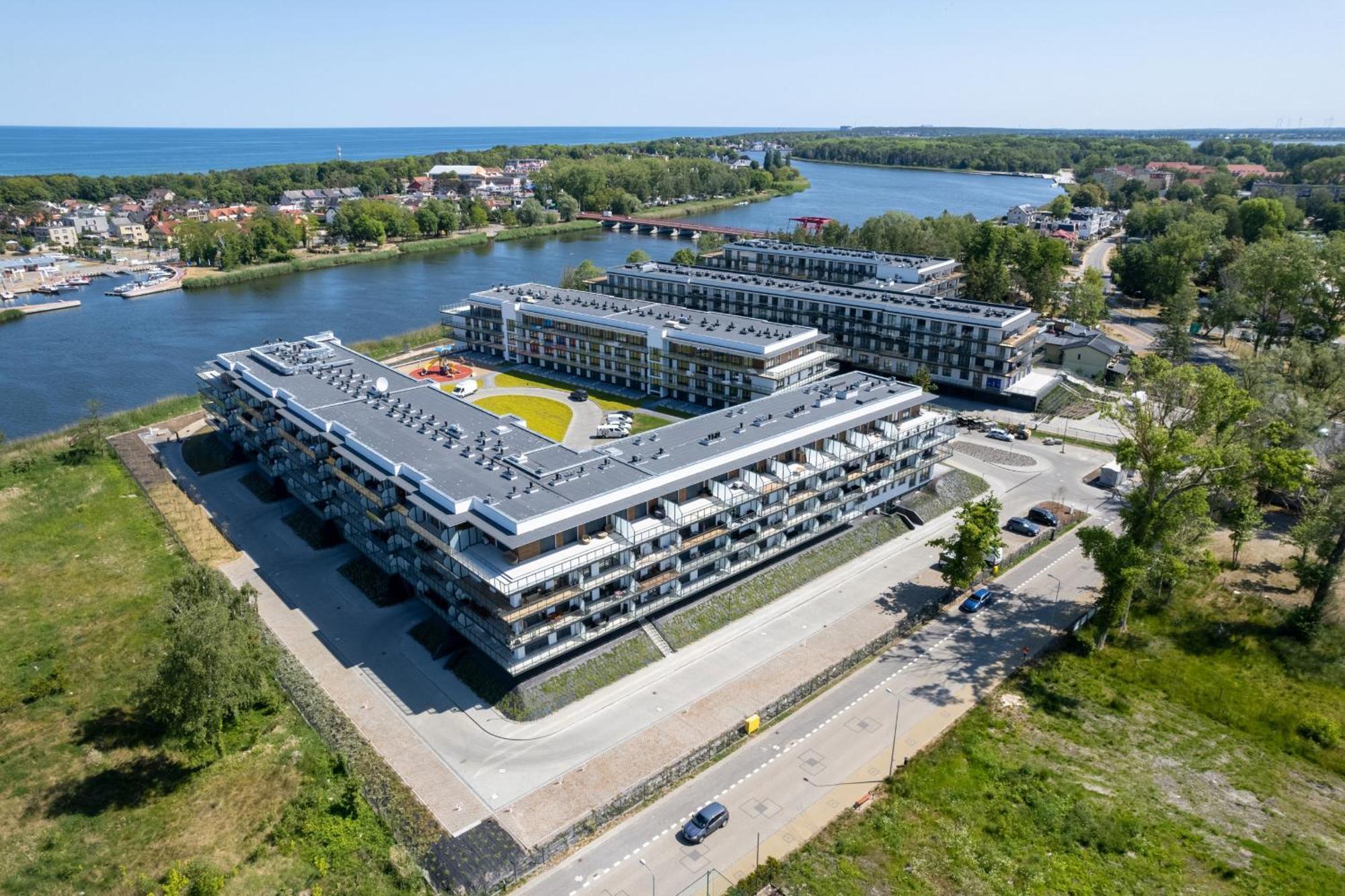 Dziwnow Luxurious Apartment No1 By The River By Renters Prestige Екстер'єр фото