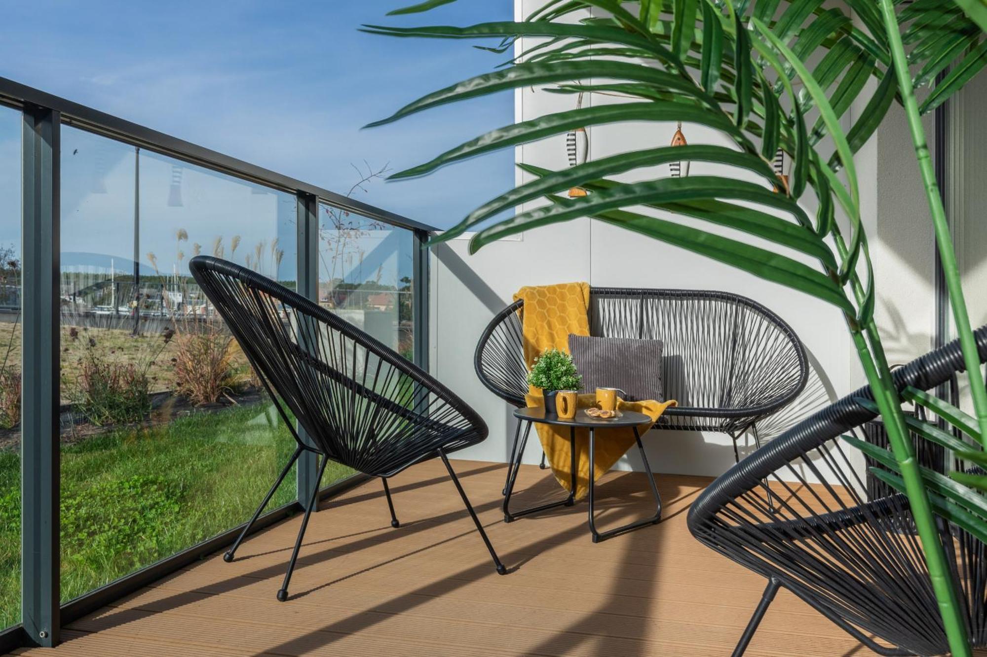 Dziwnow Luxurious Apartment No1 By The River By Renters Prestige Екстер'єр фото